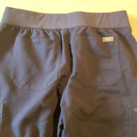 Figs Technical Collection Kade Women’s Cargo Scrub Pants Sz XXL Navy - Picture 7 of 9